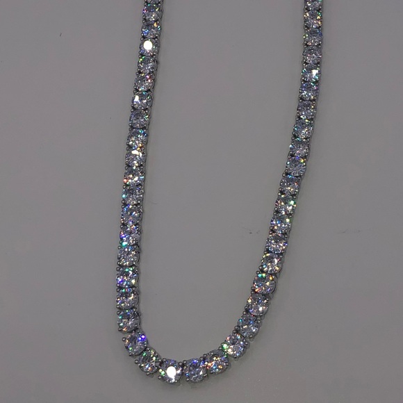 18k 75ct Tennis Necklace - Picture 5 of 13